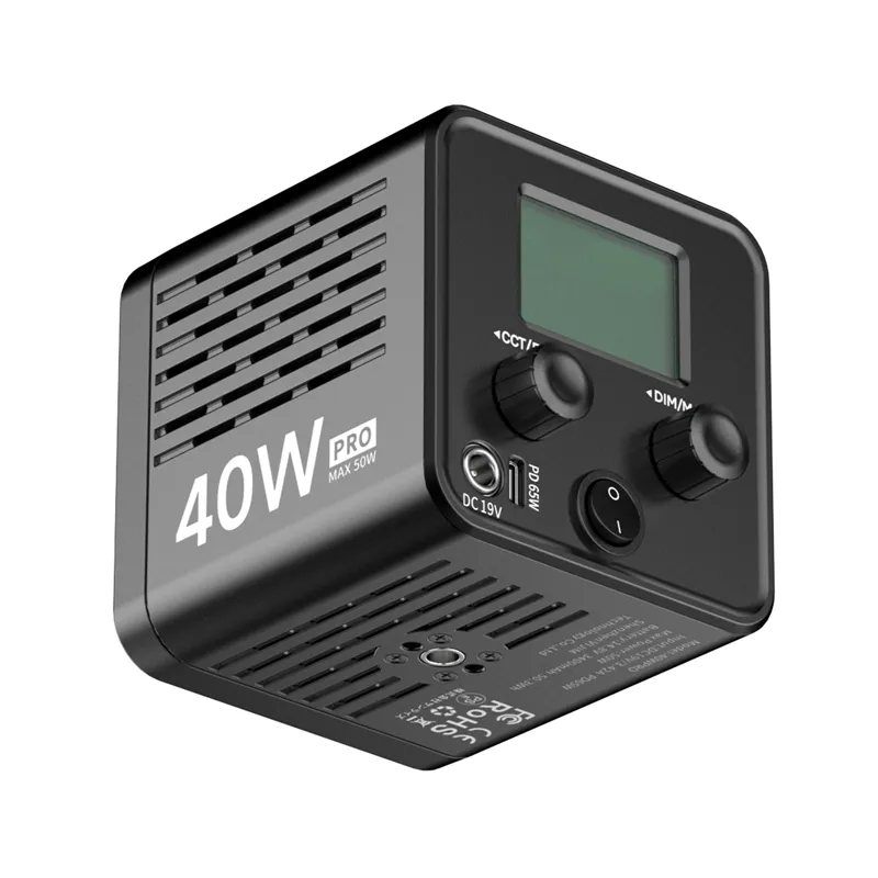 Ulanzi 40W Portable LED Video Light Bundle - Image 4