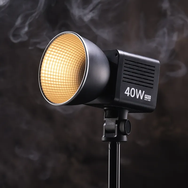 Ulanzi 40W Portable LED Video Light Bundle - Image 5