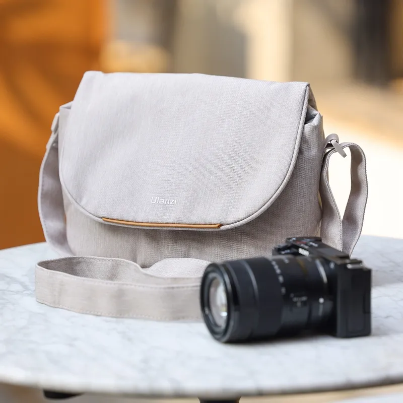 Ulanzi F01 Camera Sling Bag B011 - Image 11