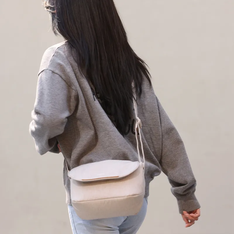 Ulanzi F01 Camera Sling Bag B011 - Image 13