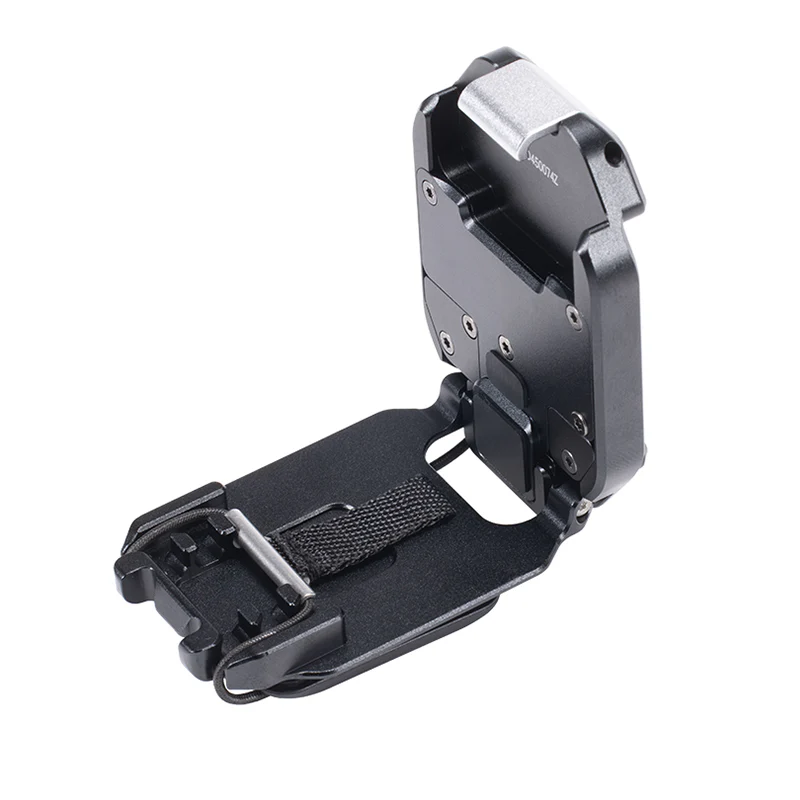 Ulanzi Falcam F38 Camera Backpack Strap Clip - Image 9