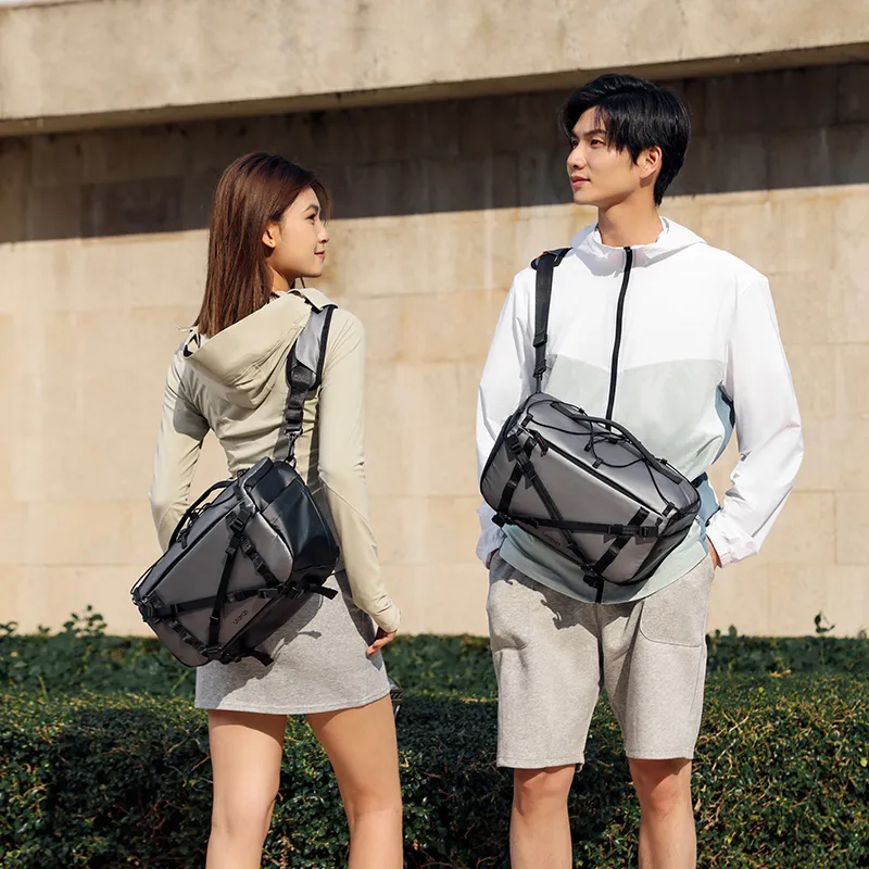 Ulanzi SU02 13L Hoshino crossbody bag B163 - Image 7