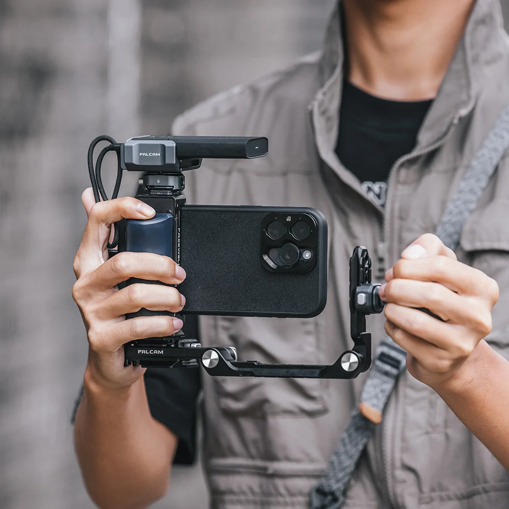 Ulanzi Falcam F22 & F38 & F50 Quick Release Foldable Half Cage for Sony / Canon / Fujifilm / Lumix / Nikon / Sigma / Olympus C00B3809 - Image 3