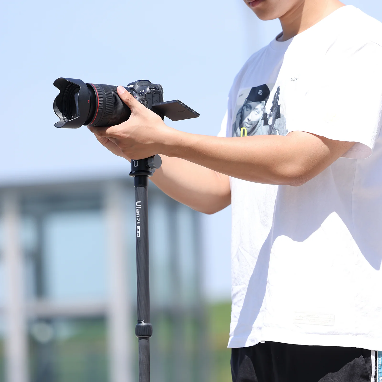 Ulanzi MT-60 Carbon Fiber Portable Travel Tripod 3115 - Image 11